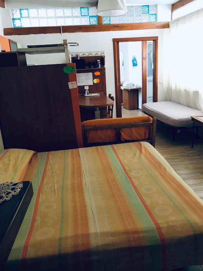 Nido D'Amore A تيراتشينا المظهر الخارجي الصورة